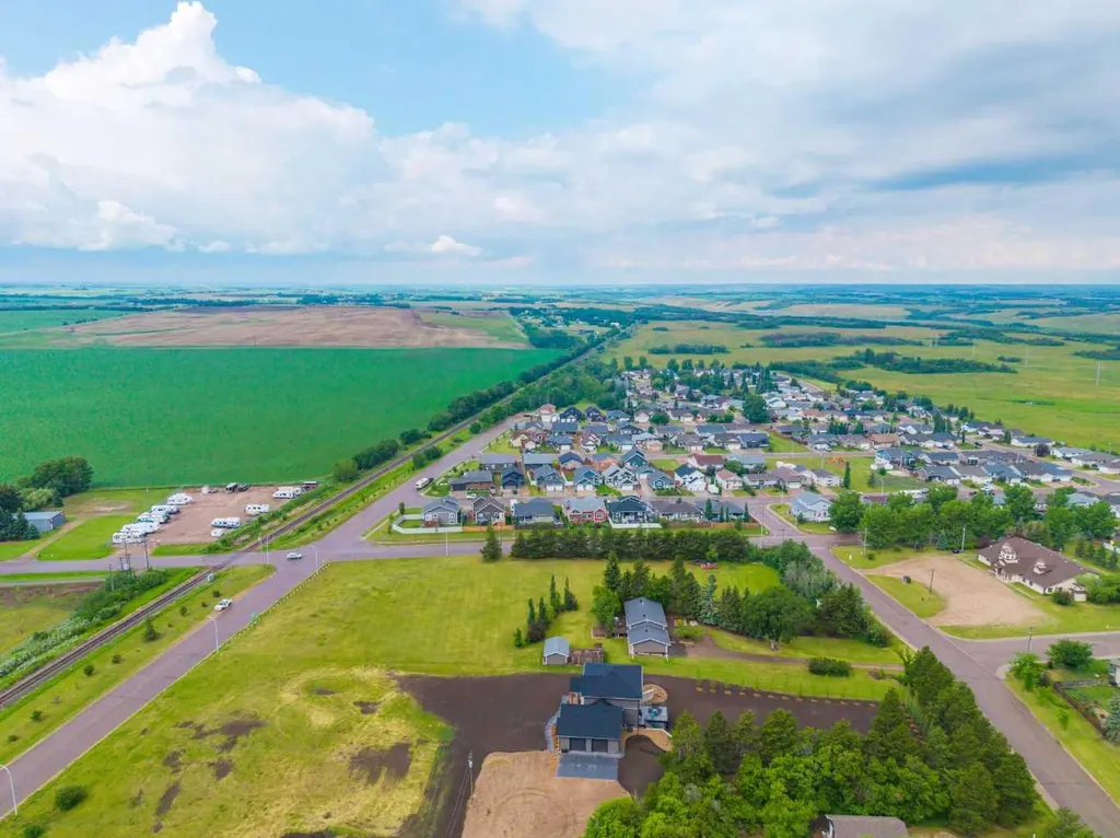 6103 52 Avenue Vermilion AB T9X 1X3