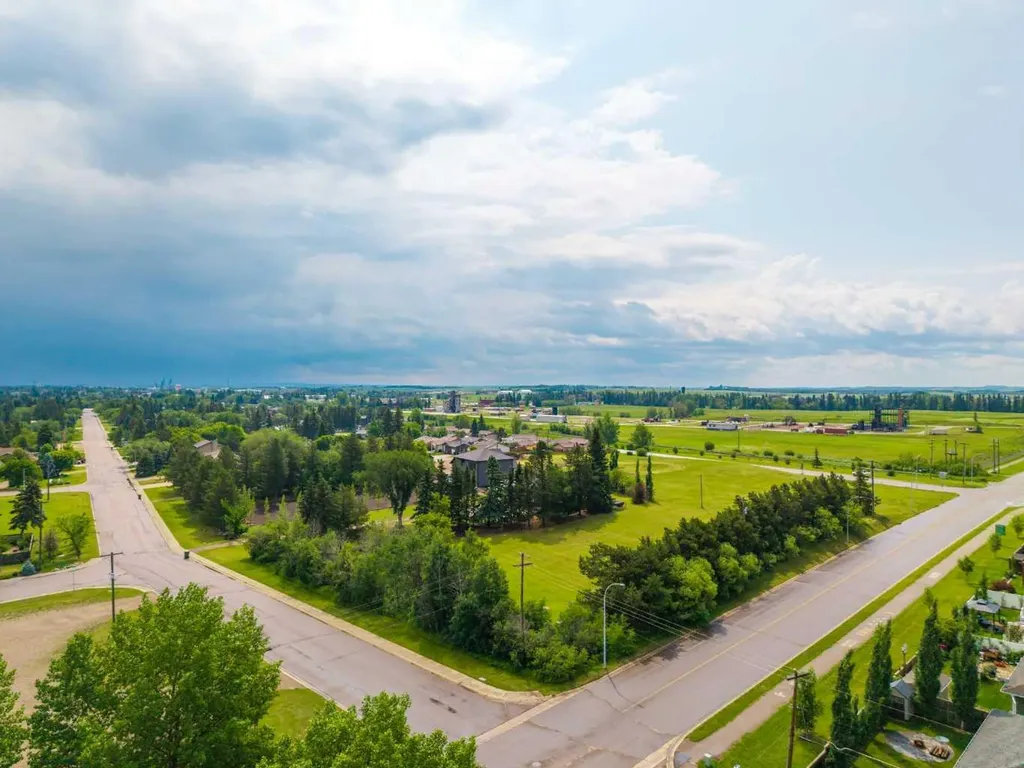 6103 52 Avenue Vermilion AB T9X 1X3