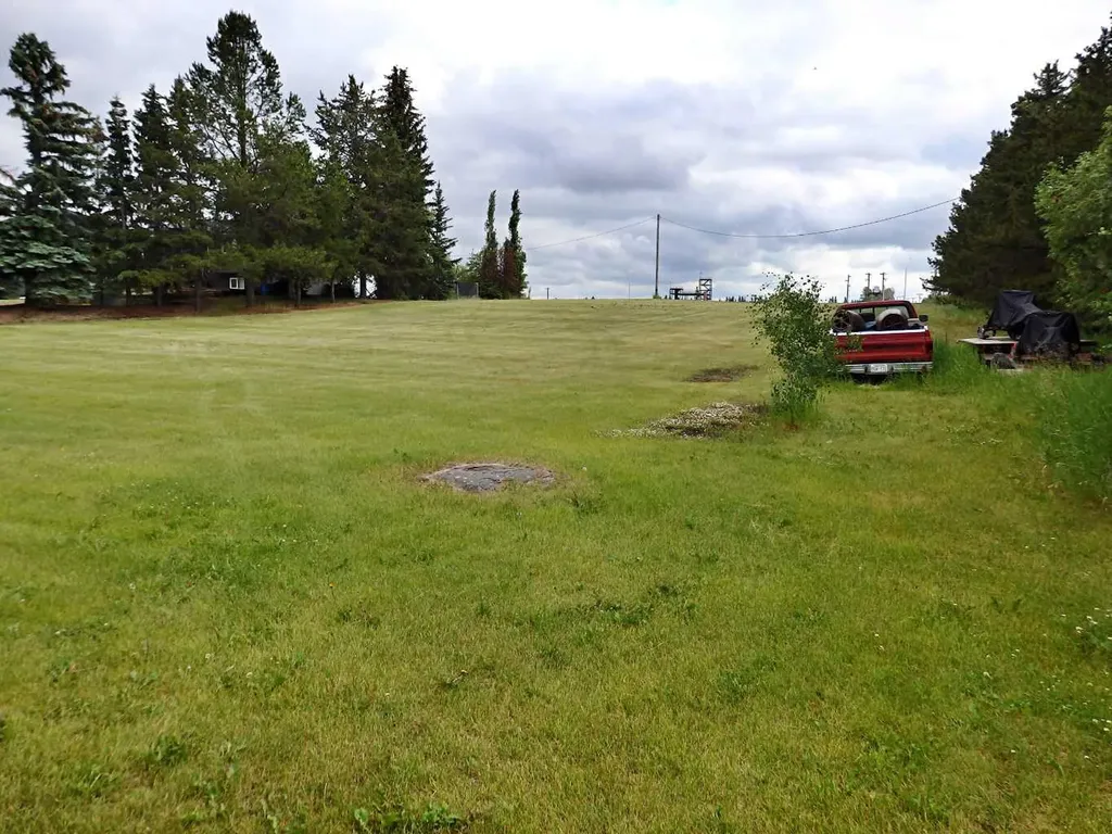 6103 52 Avenue Vermilion AB T9X 1X3