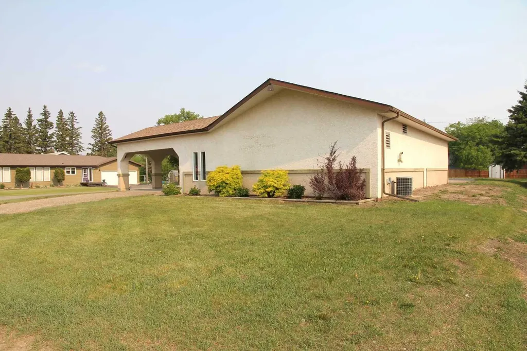 118 4 Avenue W Maidstone SK S0M 1M0