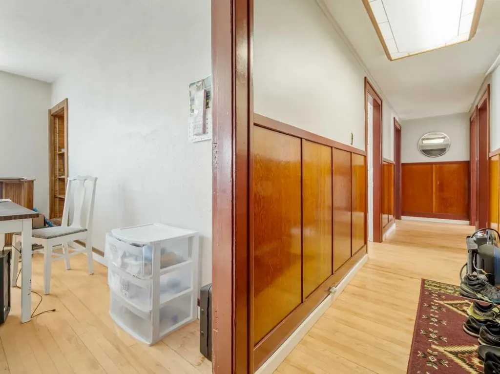 7719 17 Avenue Coleman AB T0K 0M0
