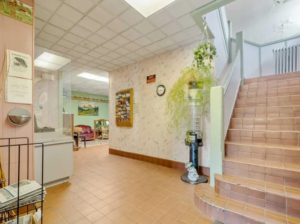 7719 17 Avenue Coleman AB T0K 0M0