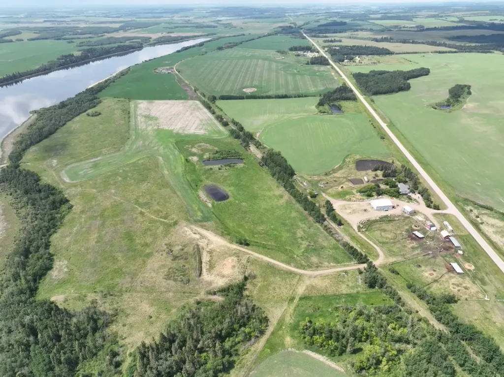 Ne-10-54-10-w4 Rural Two Hills No. 21 County Of AB T0B4K0