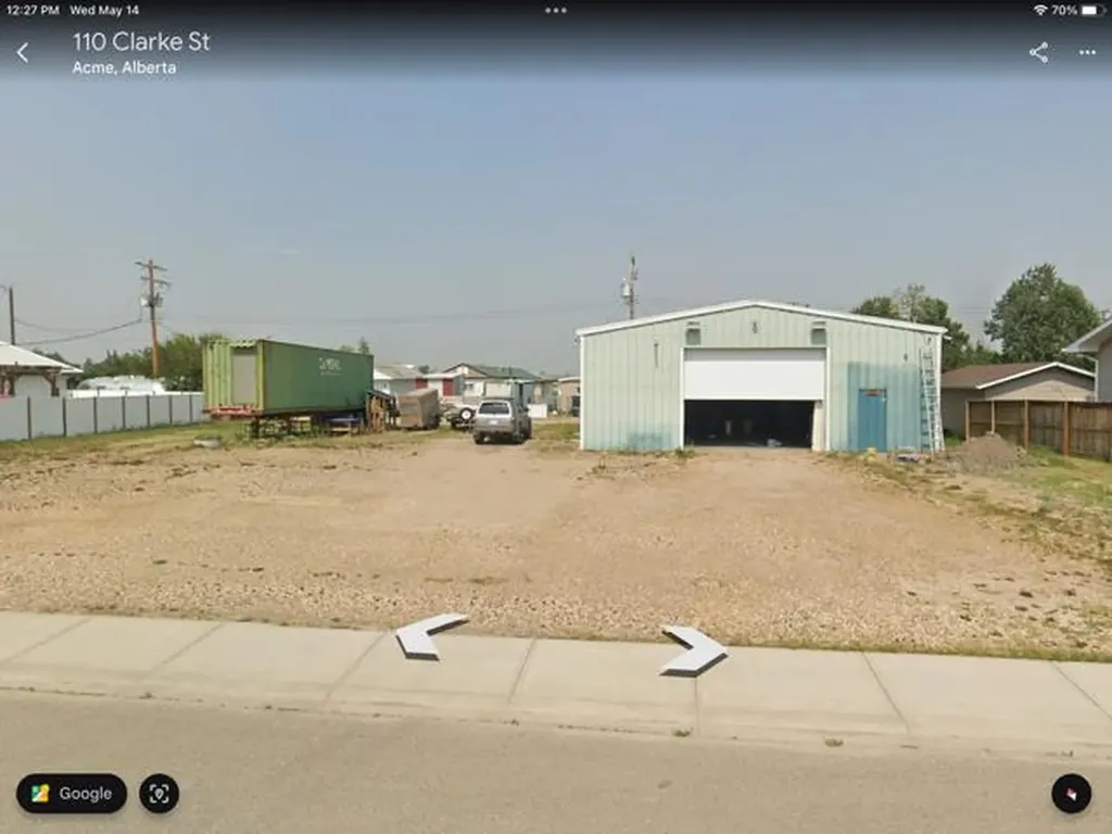 110 Clarke Street Acme AB T0M 0A0