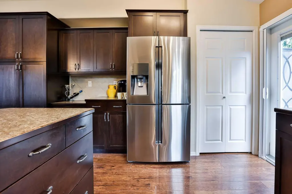 19 Firelight Way W Lethbridge AB T1J 4W1