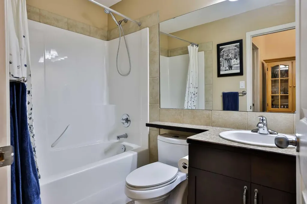 19 Firelight Way W Lethbridge AB T1J 4W1