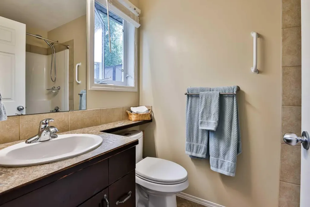 19 Firelight Way W Lethbridge AB T1J 4W1