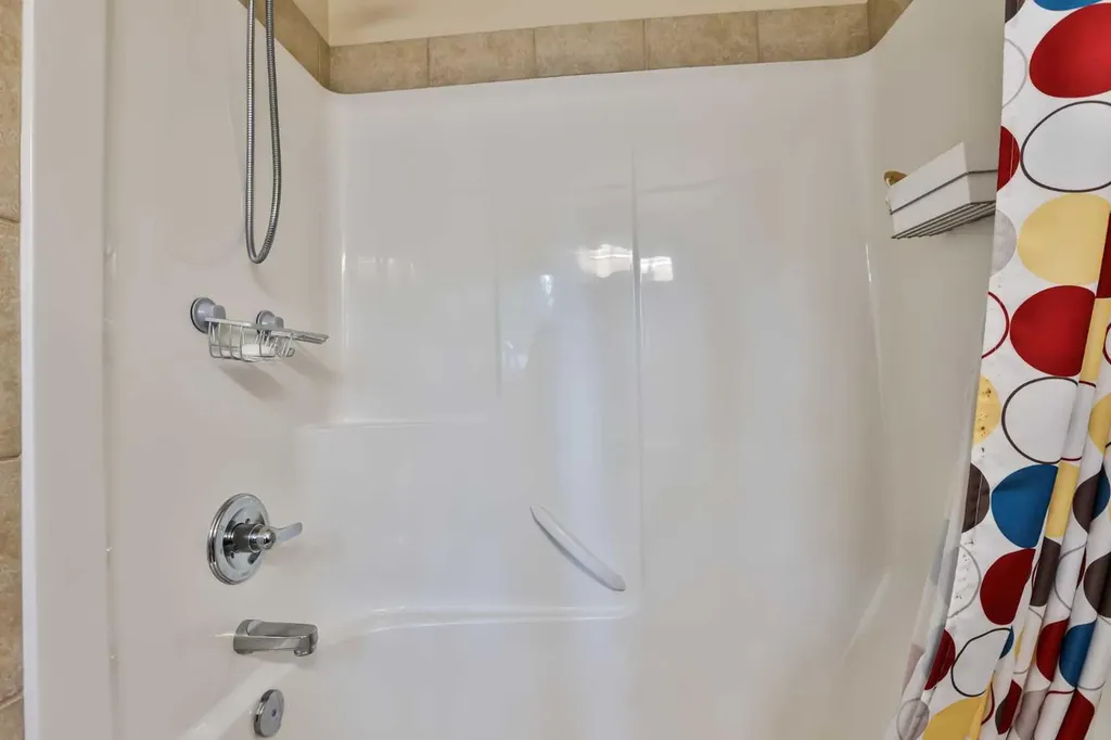 19 Firelight Way W Lethbridge AB T1J 4W1