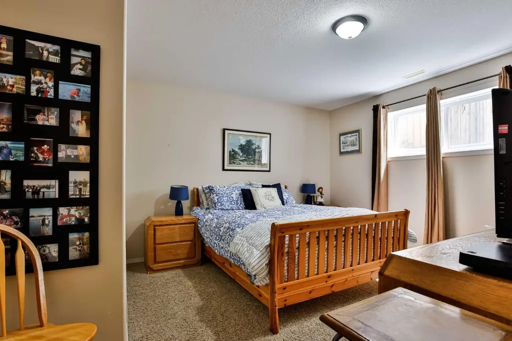 19 Firelight Way W Lethbridge AB T1J 4W1