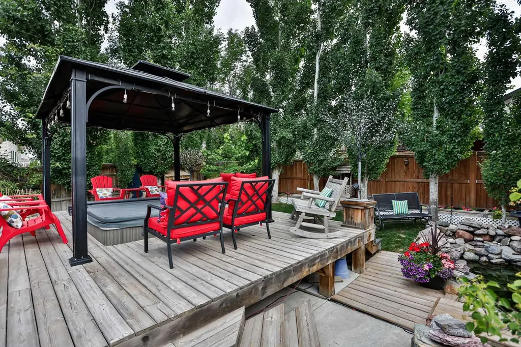 19 Firelight Way W Lethbridge AB T1J 4W1
