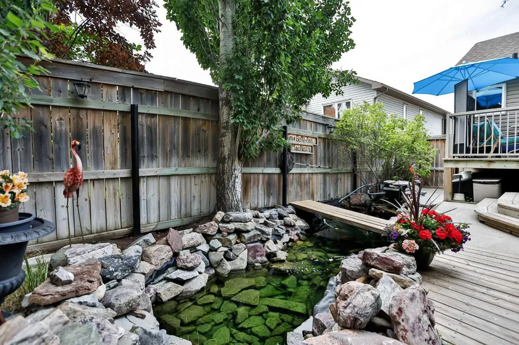 19 Firelight Way W Lethbridge AB T1J 4W1