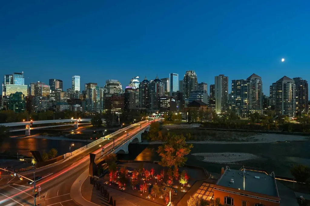 100 10a Street NW Calgary AB T2N4T3