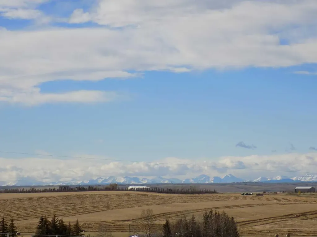 RR292 Symon's Valley Road Rural Rocky View County AB T0M 0S0
