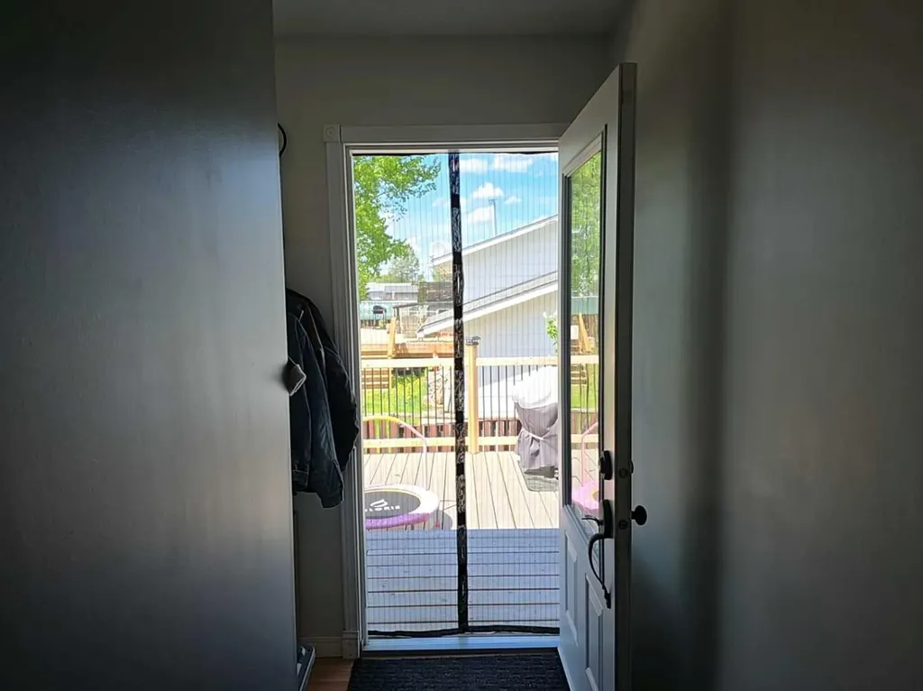 401 7 Avenue Fox Creek AB T0H1P0