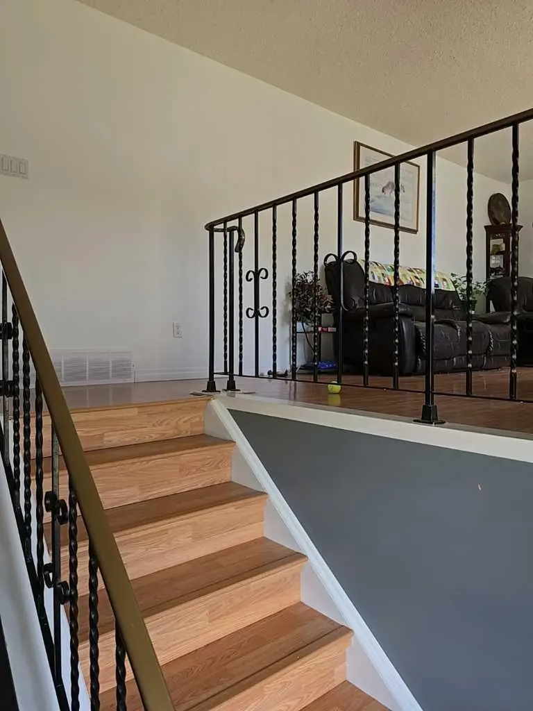 401 7 Avenue Fox Creek AB T0H1P0