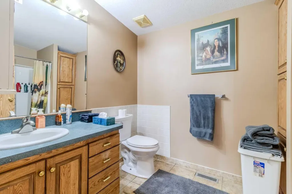 25579 Twp Road 382 Rural Red Deer County AB T4N 5E2