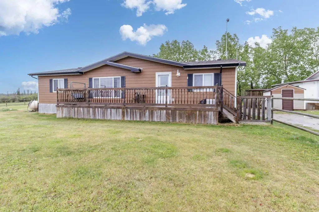 25579 Twp Road 382 Rural Red Deer County AB T4N 5E2