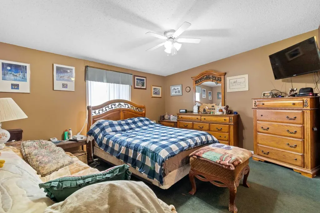 25579 Twp Road 382 Rural Red Deer County AB T4N 5E2