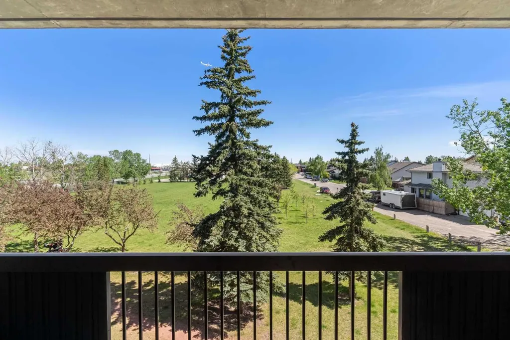 30 Mchugh Court NE Calgary AB T2E7X3
