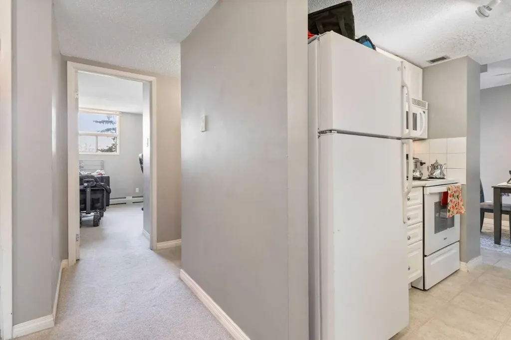 30 Mchugh Court NE Calgary AB T2E7X3