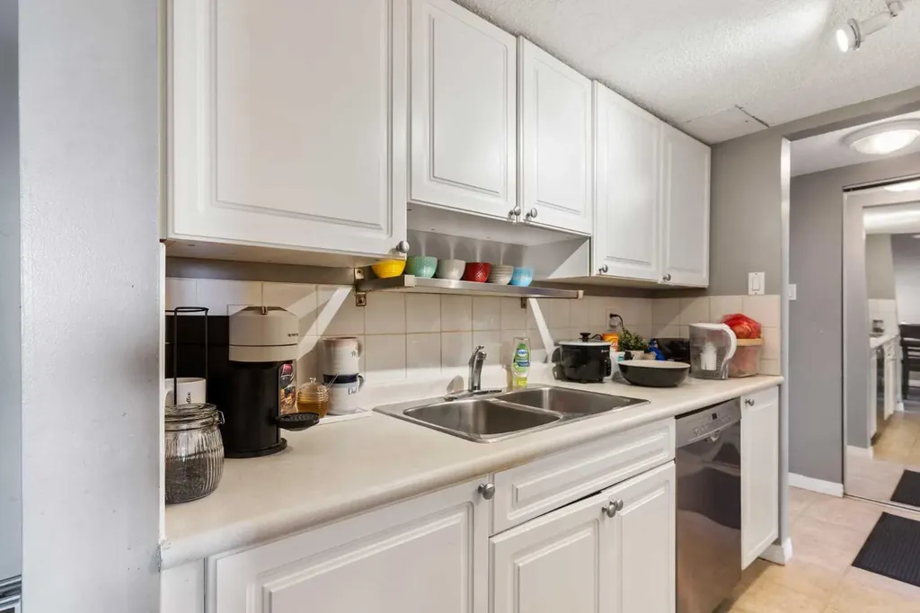 30 Mchugh Court NE Calgary AB T2E7X3