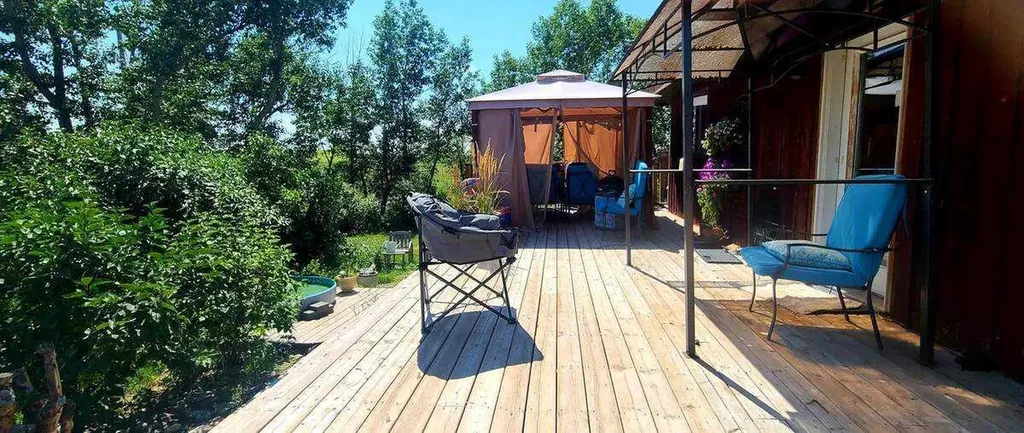 241054 Range Road 260 Rural Wheatland County AB T1P 0Y6
