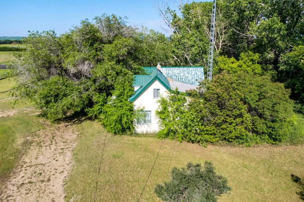5124 53 Street Rural Wainwright No. 61 M.d. Of AB T0B 1K0