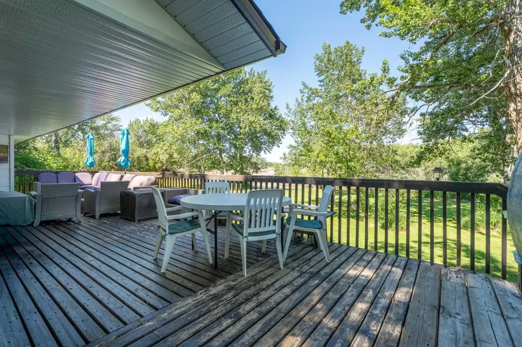 530027 56 Street E Rural Foothills County AB T1V1P6