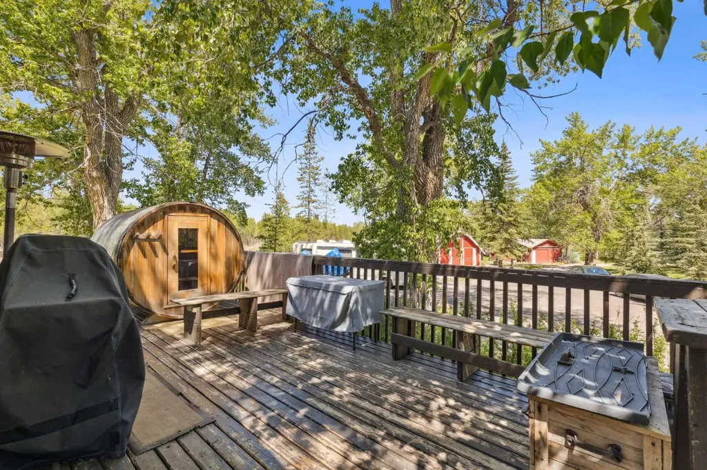 530027 56 Street E Rural Foothills County AB T1V1P6