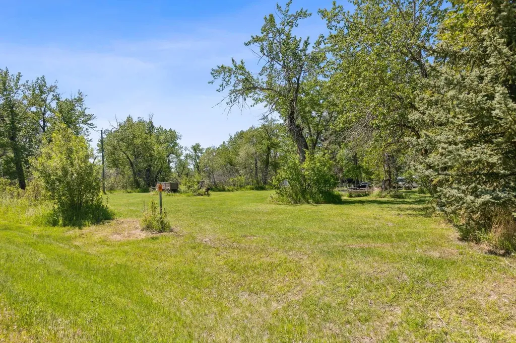 530027 56 Street E Rural Foothills County AB T1V1P6