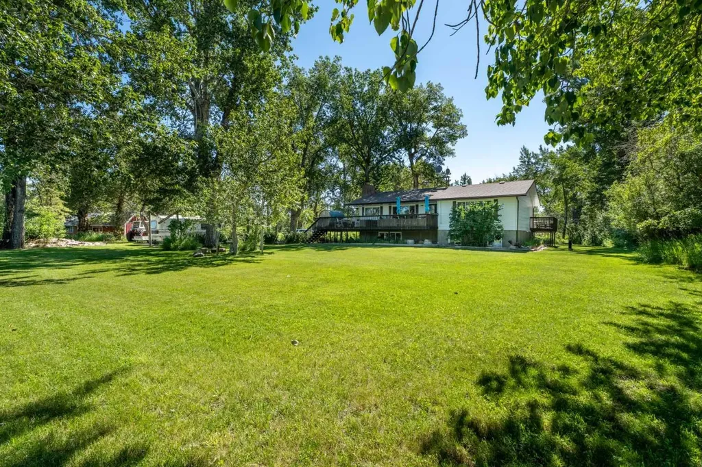 530027 56 Street E Rural Foothills County AB T1V1P6