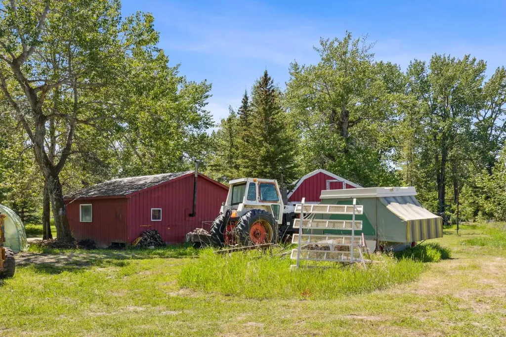 530027 56 Street E Rural Foothills County AB T1V1P6