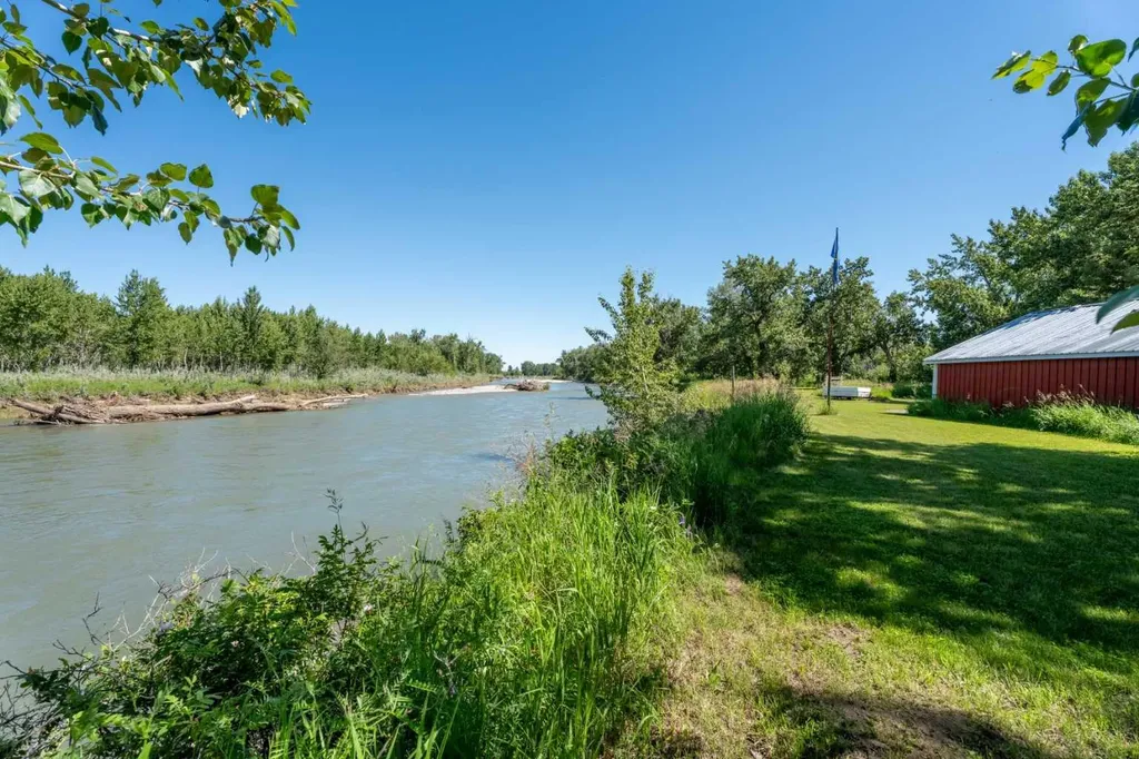 530027 56 Street E Rural Foothills County AB T1V1P6
