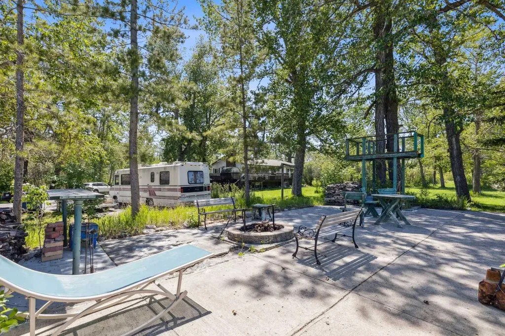 530027 56 Street E Rural Foothills County AB T1V1P6