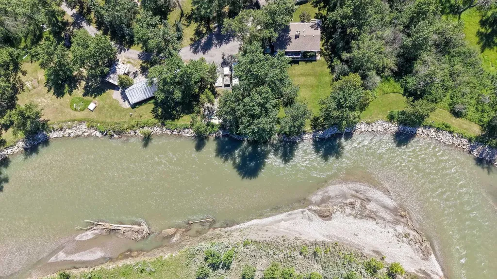 530027 56 Street E Rural Foothills County AB T1V1P6