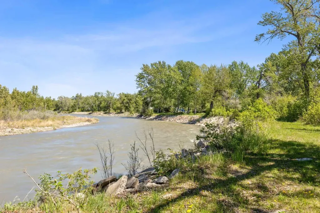 530027 56 Street E Rural Foothills County AB T1V1P6