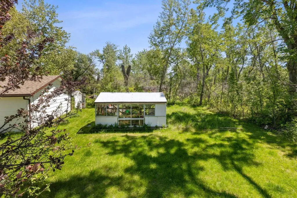 530027 56 Street E Rural Foothills County AB T1V1P6