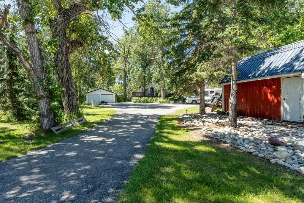 530027 56 Street E Rural Foothills County AB T1V1P6