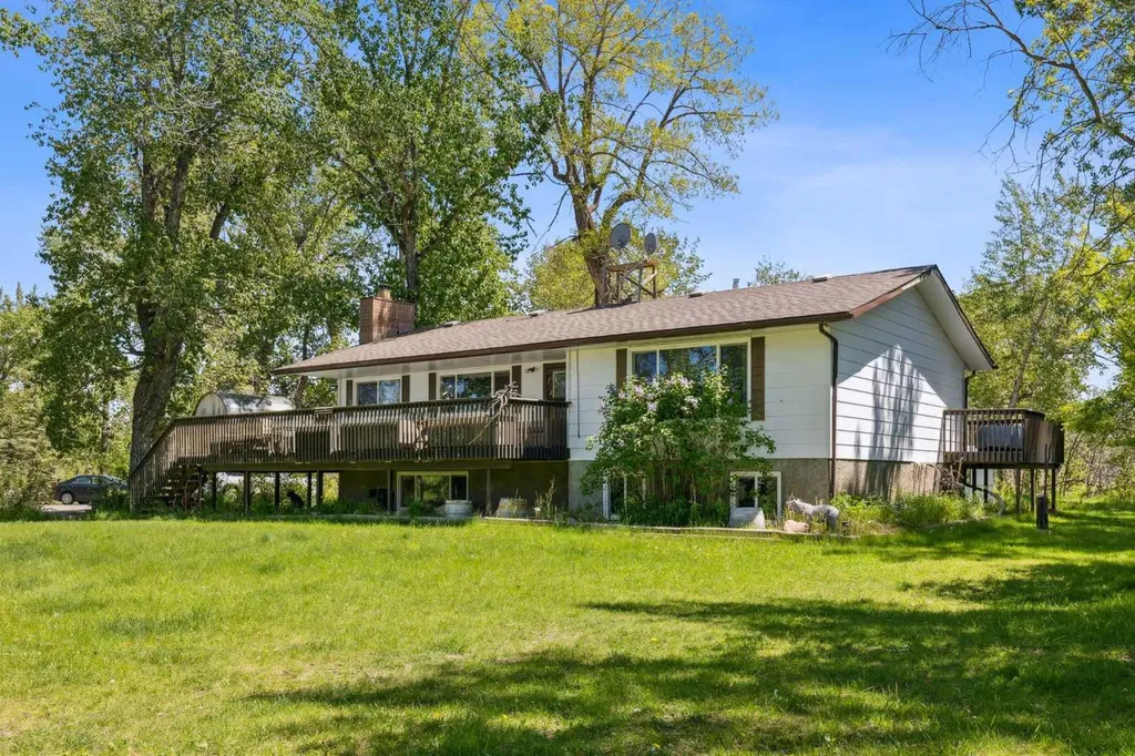 530027 56 Street E Rural Foothills County AB T1V1P6