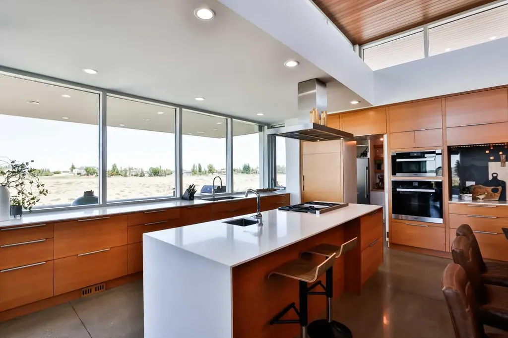 403 Meadow Lark Drive Rural Lethbridge County AB T1J 5R8