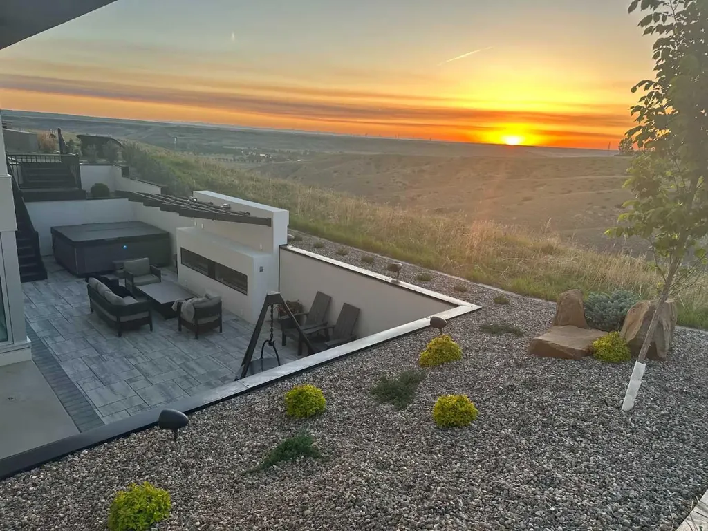 403 Meadow Lark Drive Rural Lethbridge County AB T1J 5R8