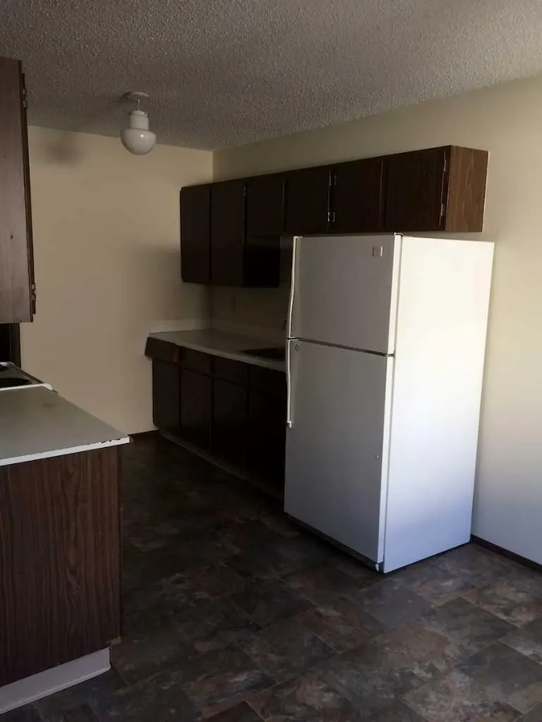 4607 73 Street NW Calgary AB T3B2M3