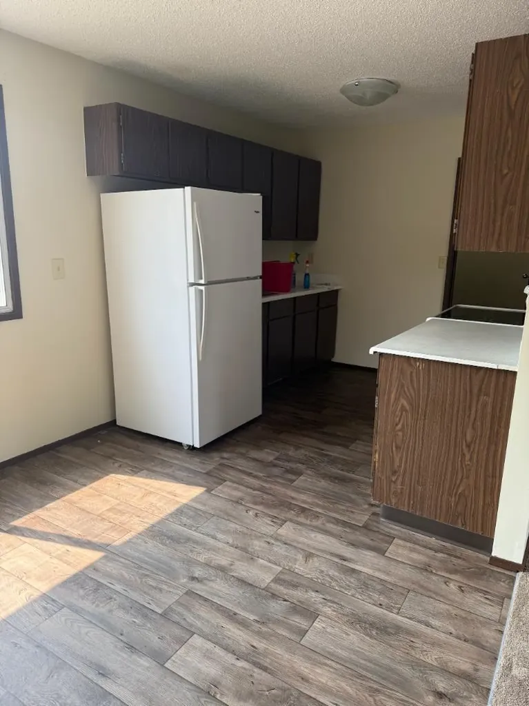 4607 73 Street NW Calgary AB T3B2M3