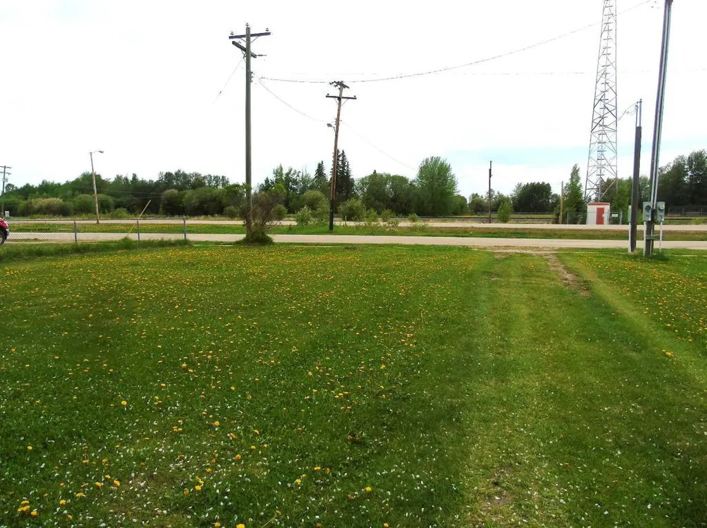 Lot 2 1st Street E Faust AB T0G 0X0