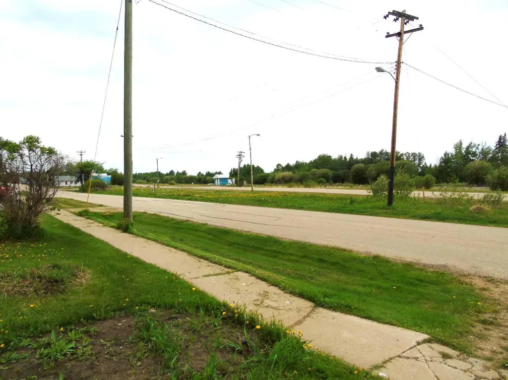 Lot 2 1st Street E Faust AB T0G 0X0