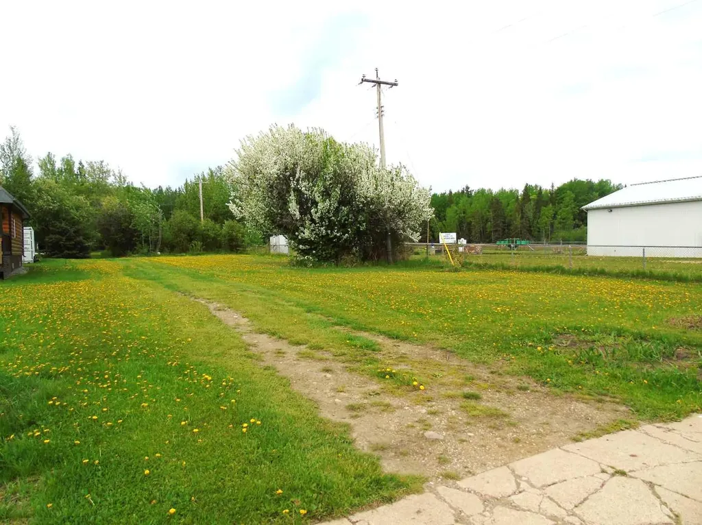 Lot 2 1st Street E Faust AB T0G 0X0