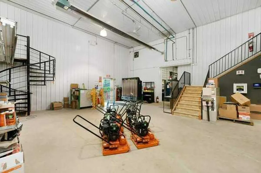 30 Industrial Drive Sylvan Lake AB T4S 1P4