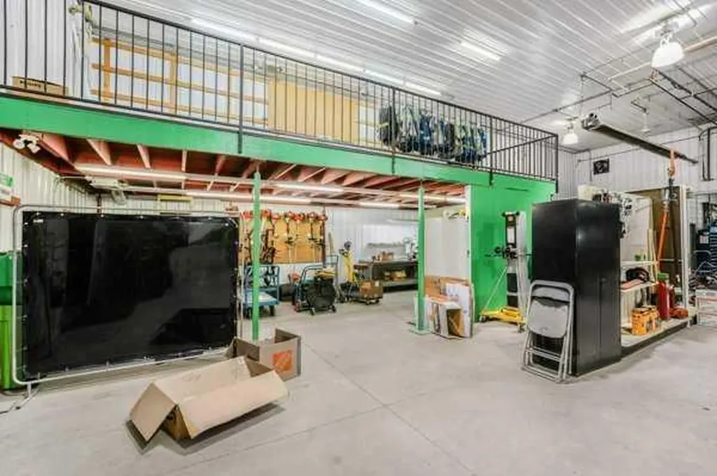 30 Industrial Drive Sylvan Lake AB T4S 1P4