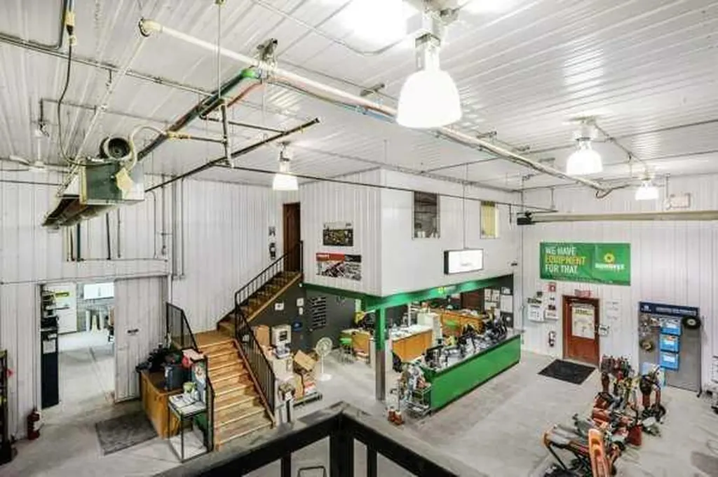 30 Industrial Drive Sylvan Lake AB T4S 1P4