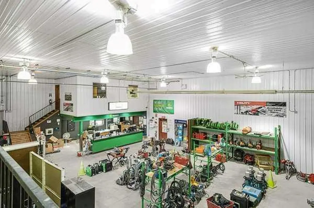 30 Industrial Drive Sylvan Lake AB T4S 1P4